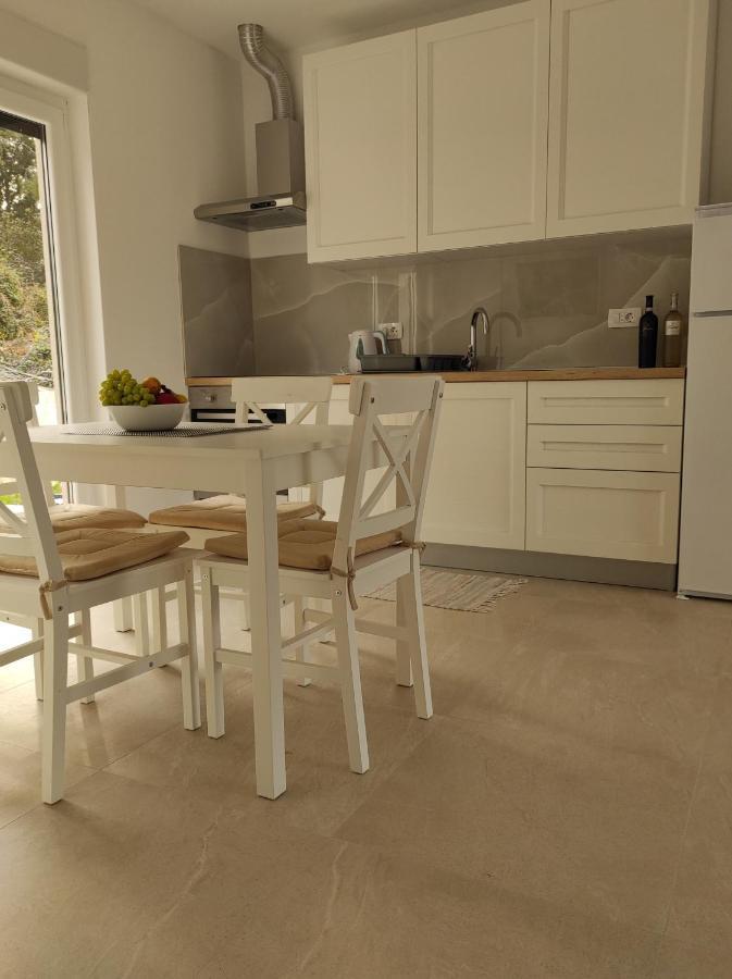 Apartmani Voljana Корчула Экстерьер фото